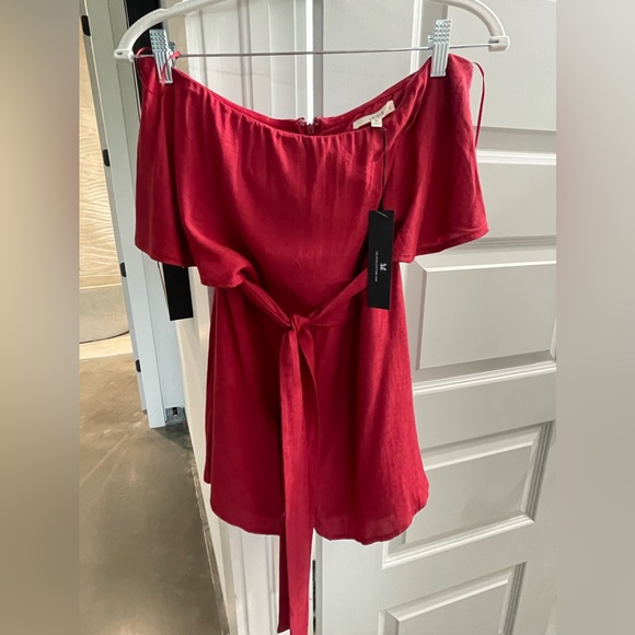NWT - Le Lis Red Strapless Romper Size Medium - Picture 2 of 6
